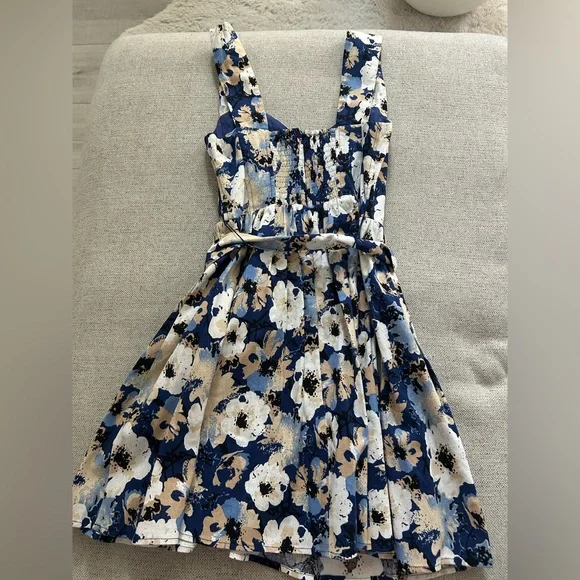 Lulus Floral Blue and White Dress - Picture 4 of 5